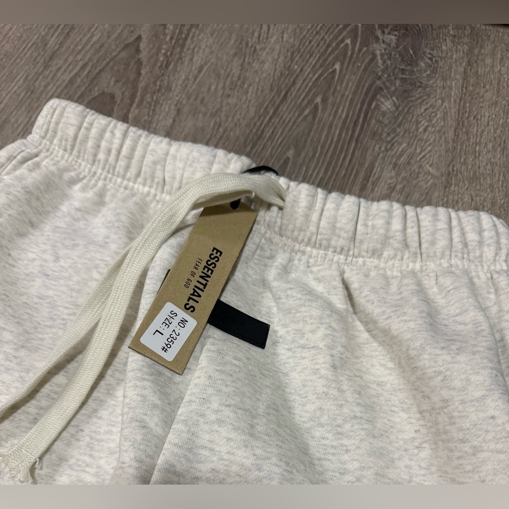 NWT ESSENTIALS Fear of God Hooded Sweatsuit Set | Hoodie & Joggers | Oatmeal - Picture 8 of 12